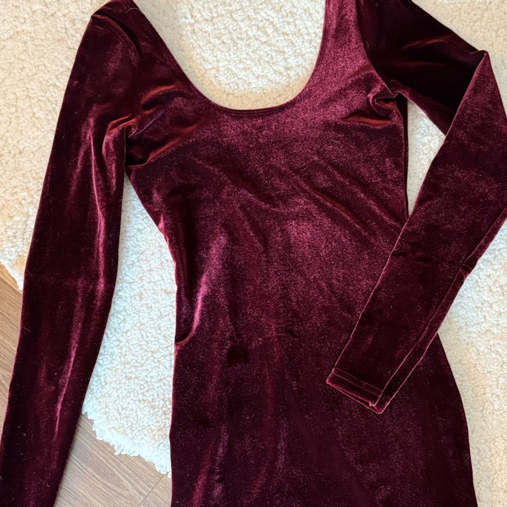 Elegant Velvet Burgundy Dress
